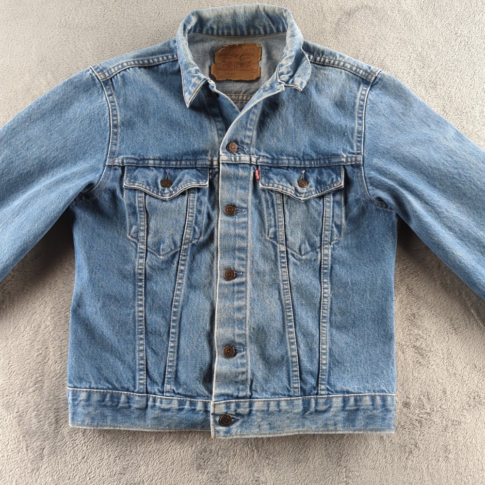 Vintage 80s Levis Denim Jacket Mens 40 (Medium) Blue Trucker Coat Canada 75505